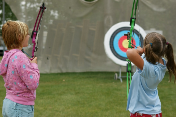 ARCHERY - Learn to be just like Robin Hood as you string a bow and shoot at targets. Try different bows and different targets as you and your friends shoot arrows every day.